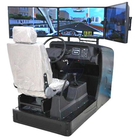 LG-SP32型 三屏汽車駕駛模擬器(鋼塑結構、3臺32寸液晶顯示器)